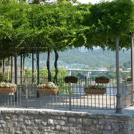 Bluff View Inn-2