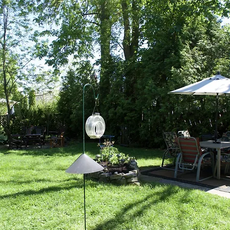 Queen Regent Bed & Breakfast-3