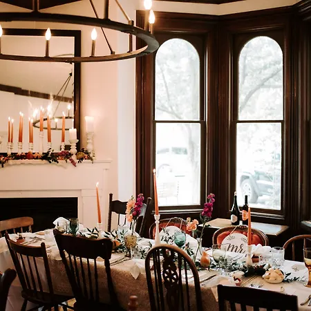 The Iron Kettle Bed And Breakfast-2