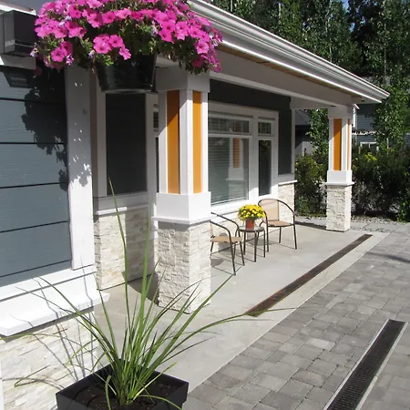 Riverfront Bed And Breakfast-3