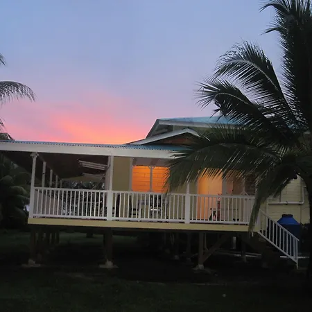 Sand Dollar Beach Bed & Breakfast-3