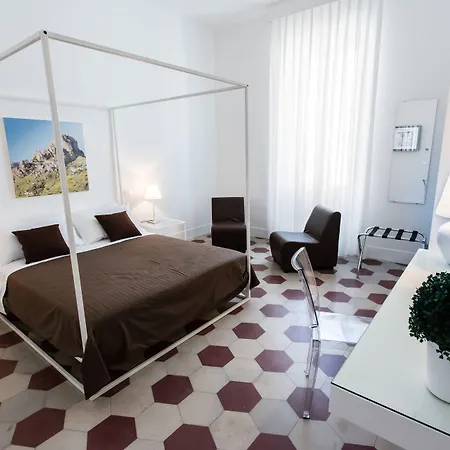 Rhegion B&B-2