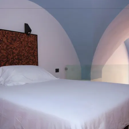 Alvino Suite And Breakfast-3