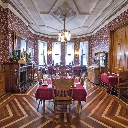 Reynolds Mansion-2