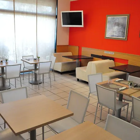 Artisti Rooms-2