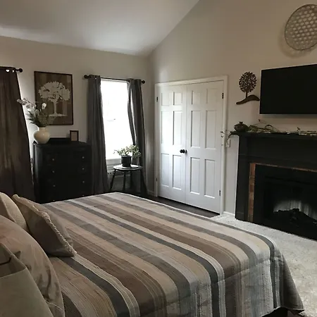 Creekside Inn-2