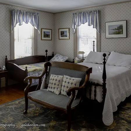 Clary Lake Bed And Breakfast-3