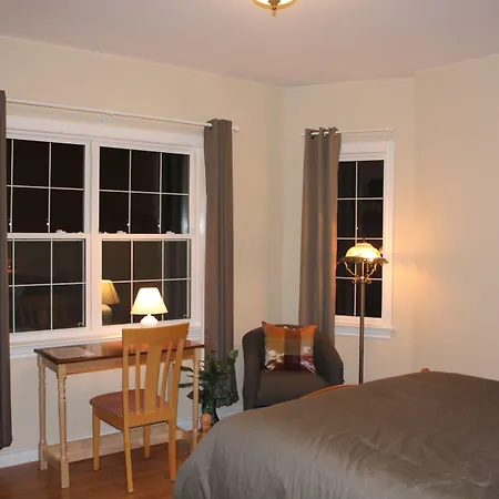 The Fiddle And The Sea Bed And Breakfast-2