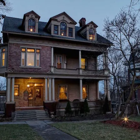 Barrister'S Bed & Breakfast-3