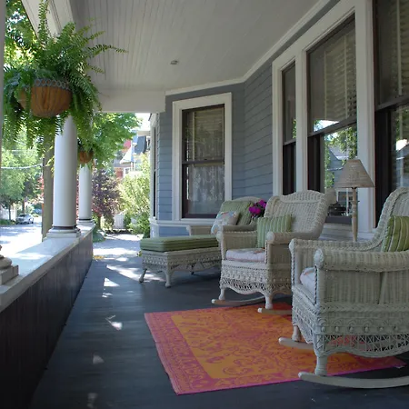Circular Manor Bed And Breakfast-2