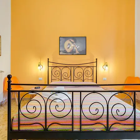 2 Passi Al Colosseo B&B-2
