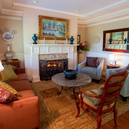 Bald Mountain House Inn At The Wolf Laurel Resort-2