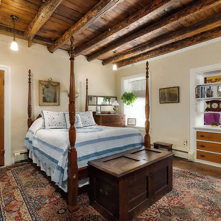 The Stagecoach Inn Bed & Breakfast And Five20 Social Stop-2
