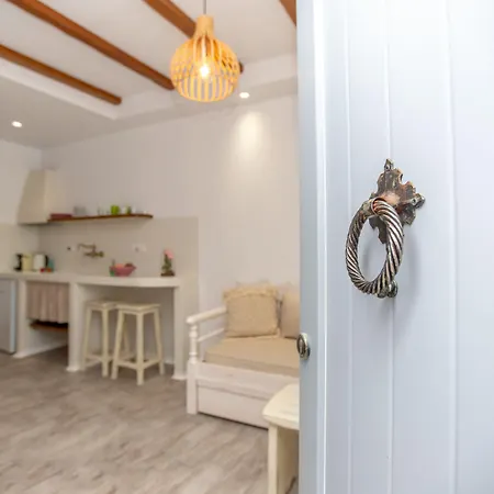 Emery Suites-3