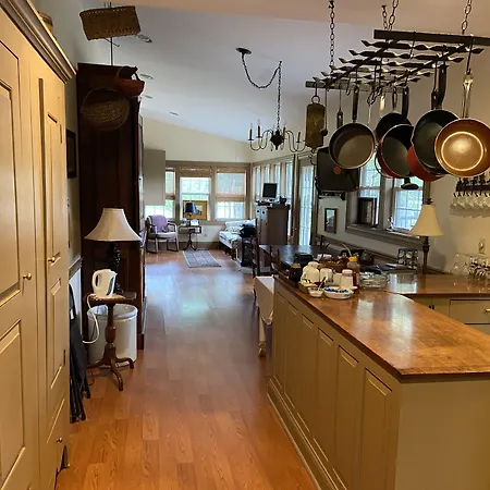 Emma'S Bed And Breakfast-3