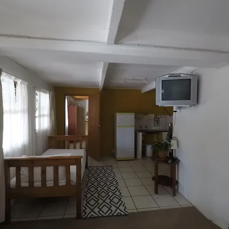 Selborne Bed And Breakfast-3