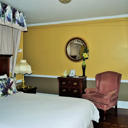 Bellevue Manor-3