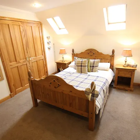 Culliss House B&B-3