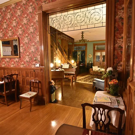 1890 Williams House Inn-3