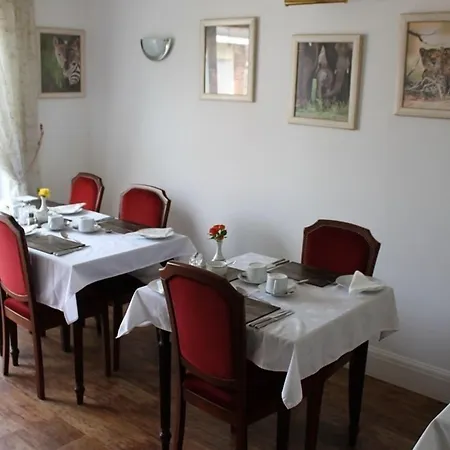 Merton House-3
