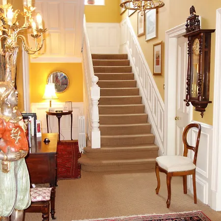 Claremont House B&B-3