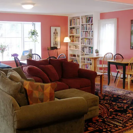 Woods Hole Passage Inn-2
