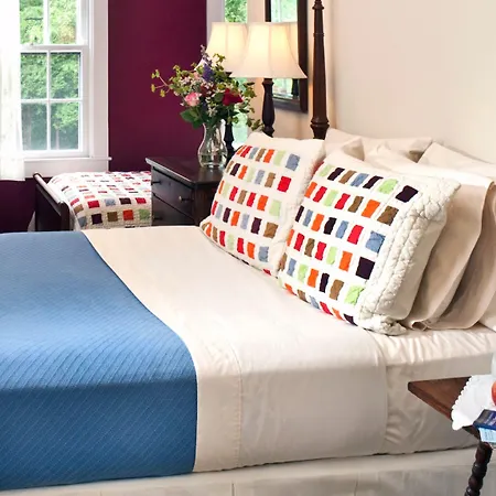 Woods Hole Passage Inn-3