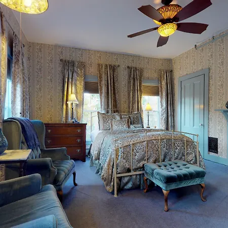 Holbrook House-3