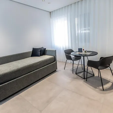 Corso Sicilia Apartments-2