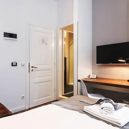 Prima Luxury Rooms-2