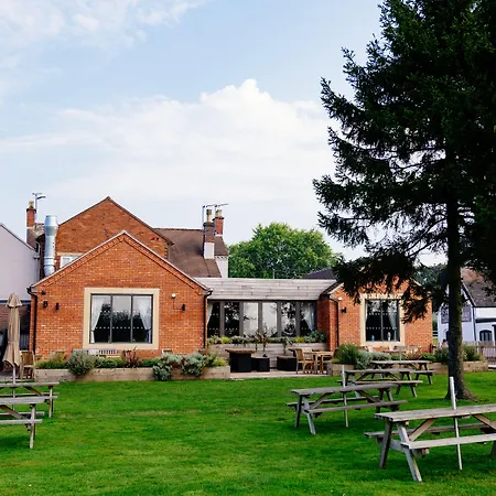 The Saracens Head-2