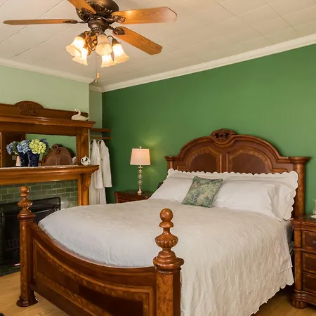 Honeybee Inn Bed & Breakfast-2