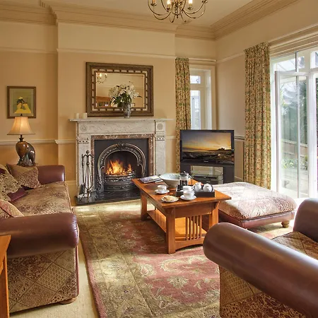 Fairfield House-3