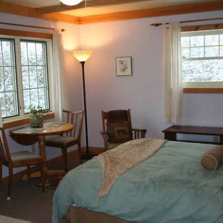 Poplar Creek Guesthouse-2