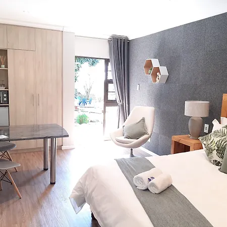 The Hillcrest Guesthouse-2