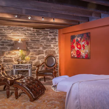 Gothic Eves Inn And Spa Bed And Breakfast-3