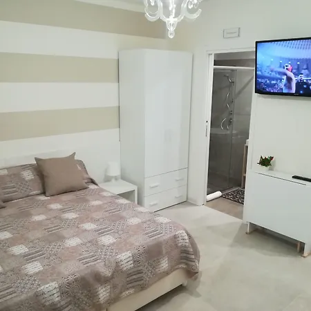 Guest House B&B Via Marina-2