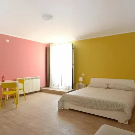 B&B A Due Passi Dal Centro-2