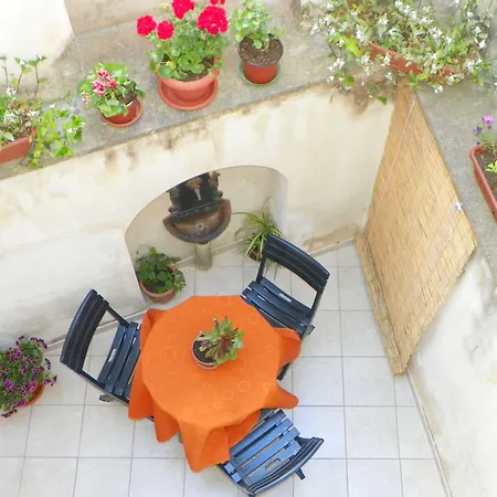 Cloris Guest House-3