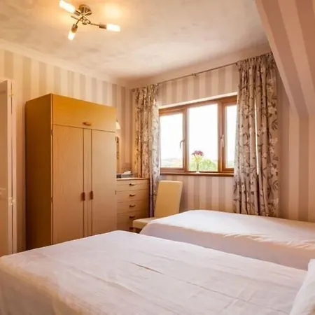 Langdon Farm Guest House-3