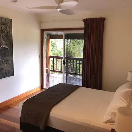 Daintree Manor B&B-2