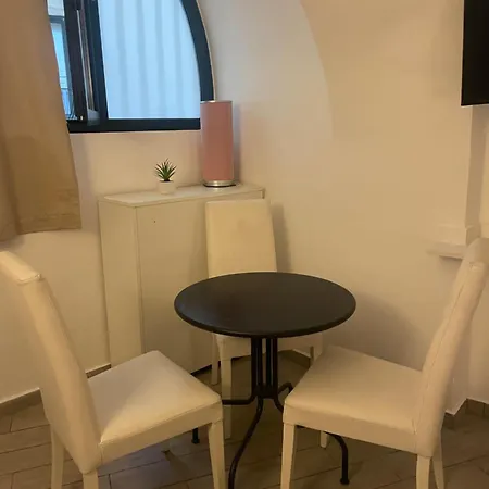 Petros Rooms&Apartments-2
