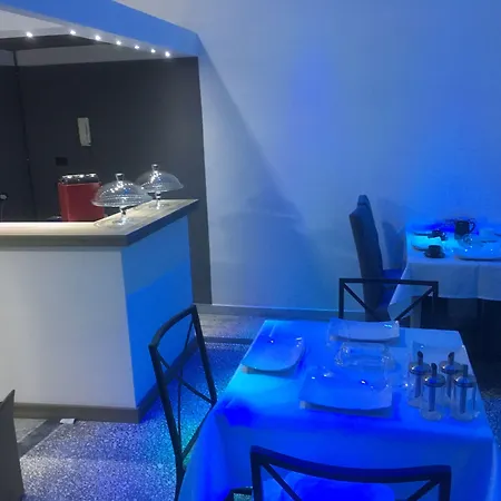 MB95 - Mezzocannone Luxurious Bed&Breakfast-2