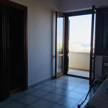 B&B Pizzomunno e Cristalda Rooms-2