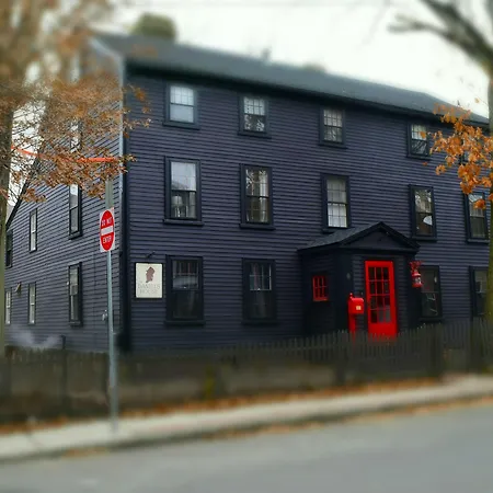 Daniels House Inn-2