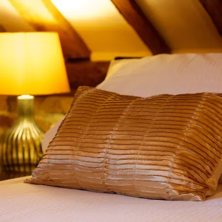 Colston Hall Farmhouse B&B-2