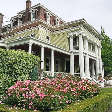 Churchill Manor-2