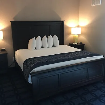 Riverside Inn Hannibal-2