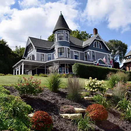 The Hancock House Bed & Breakfast Inn-2