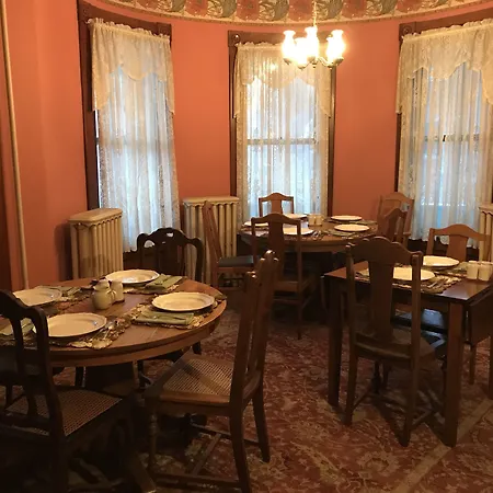 Maplecroft Bed & Breakfast-2